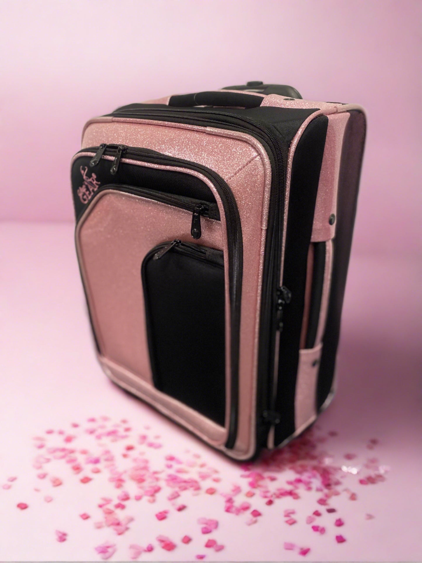 Solo™ Carry-On with uHide® Extendable Garment Rack